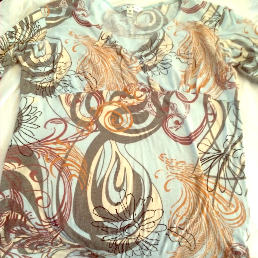 Gently used very pretty Cabi 3/4 length shirt